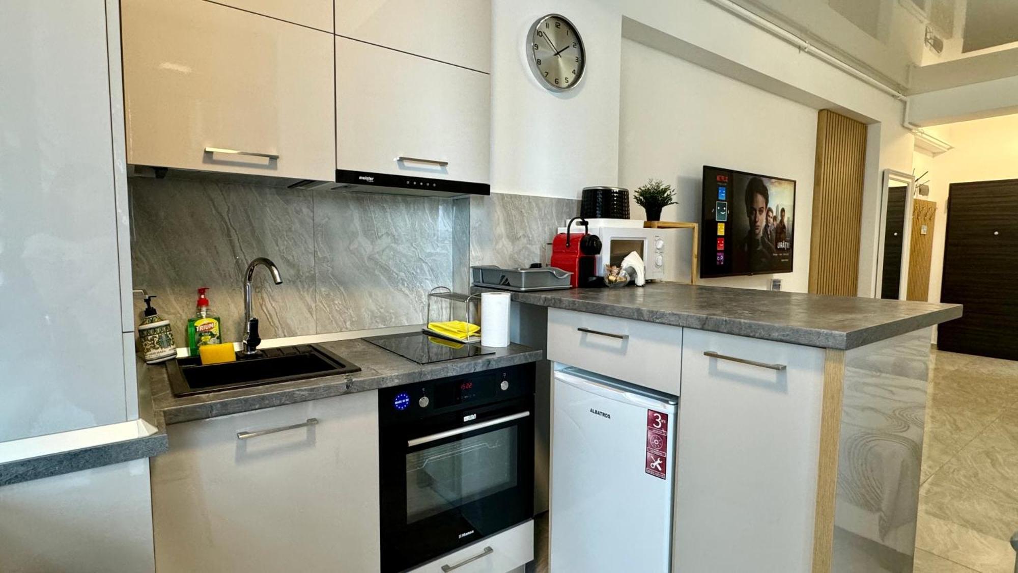 Seaview Deluxe Double Studio - Beachfront Resort Нэводари Экстерьер фото